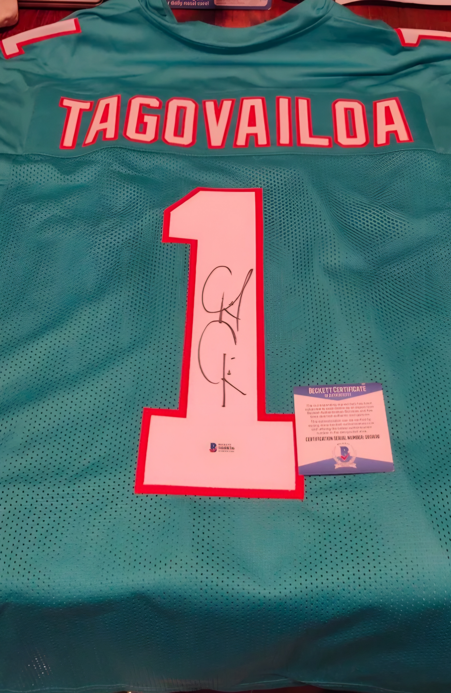 Tua Tagovailoa Miami Dolphins sign jersey!