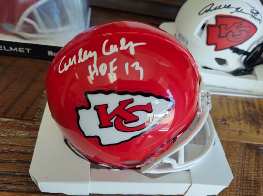 Curley Culp Chiefs and NFL Hall of Famer mini helmet !
