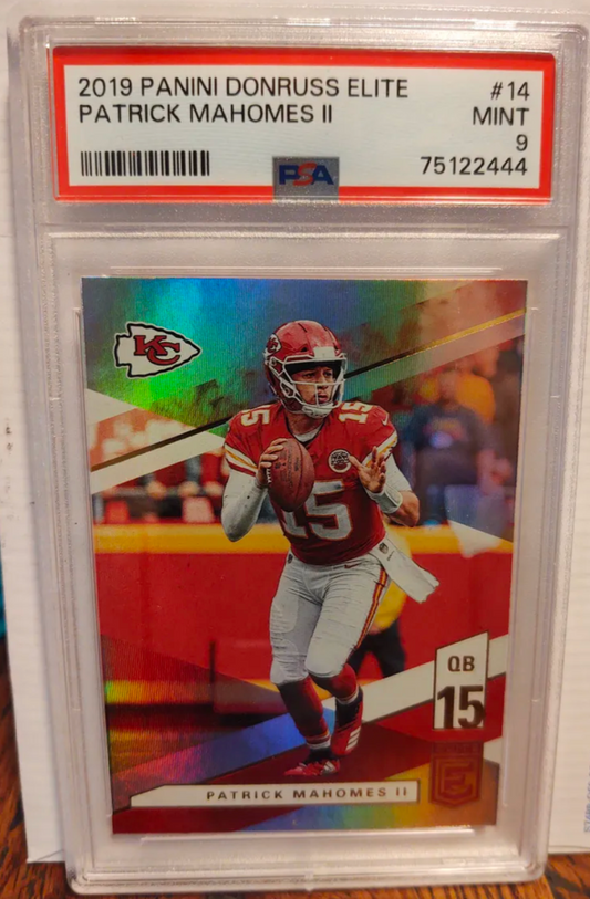 Patrick Mahomes #15 Kansas City Chiefs trading card